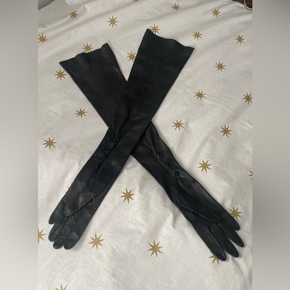 Vintage Opera Length Black Leather Gloves - Picture 3 of 8